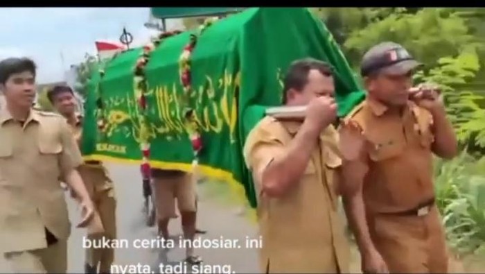 Viral jenazah diantar perangkat desa di Kediri