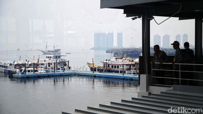 Renovasi pelabuhan Kali Adem Muara Angke telah rampung. Kini pelabuhan di Jakarta Utara itu tampil lebih modern dan keren.