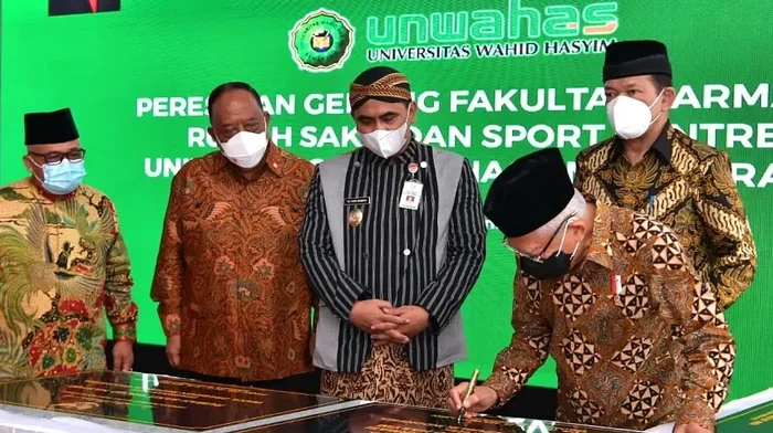 Wapres Maruf Amin meresmikan tiga gedung Universitas Wahid Hasyim (Unwahas) Semarang, Kamis (22/9/2022).