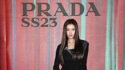 Bintang K-Pop dalam Daftar The 100 Most Beautiful Faces of 2025