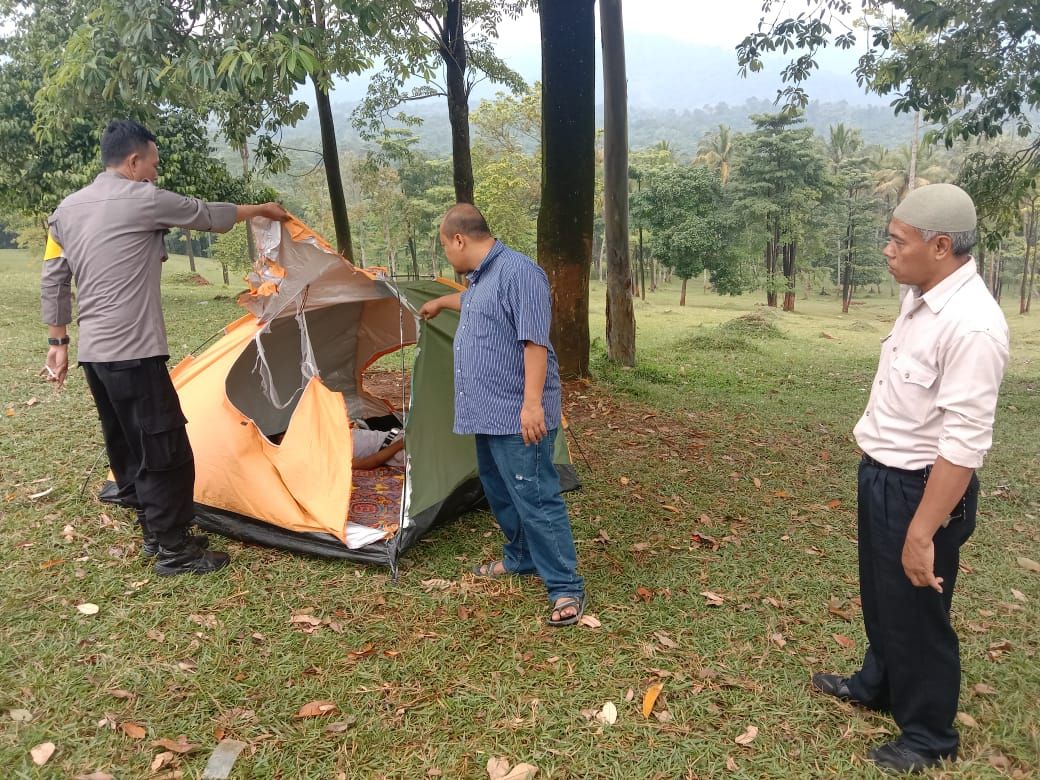 2 Remaja Tersambar Petir Saat Camping di Bukit Waruwangi Serang.