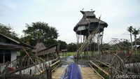 Di tempat inilah biasanya ritual Nyobeng Sebujit digelar. Ritual ini diperkirakan akan menarik wisatawan asal Malaysia, mengingat letak Bengkayang yang berbatasan dengan Serawak, Malaysia.