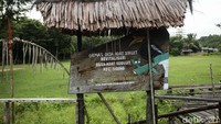 Dayak Bidayuh merupakan salah satu sub suku Dayak yang ada di Pulau Kalimantan. Mayoritas warga suku Dayak Bidayuh tinggai di tapal batas Kalimantan Barat, Indonesia dengan Sarawak, Malaysia hingga Brunei Darussalam.