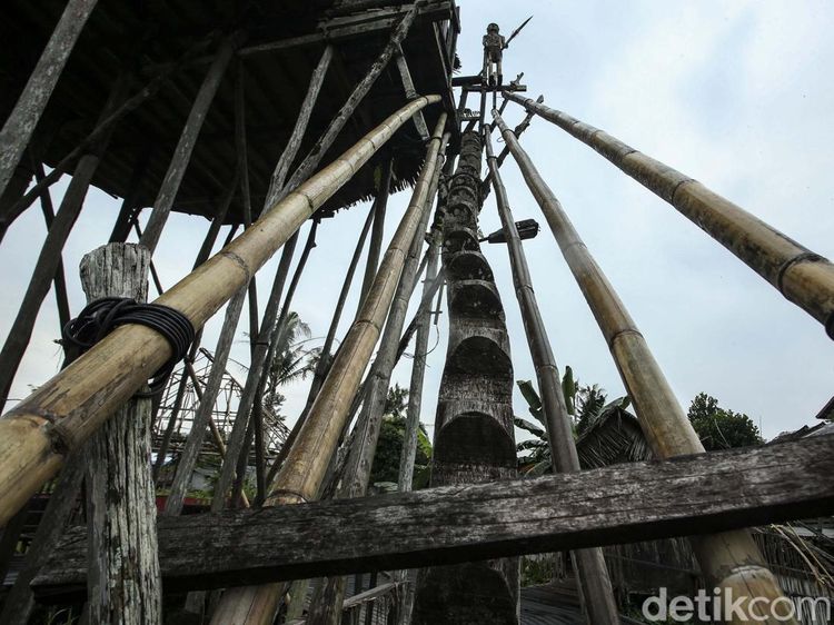 Ada Ritual Cuci Tengkorak di Rumah Adat Sibujit