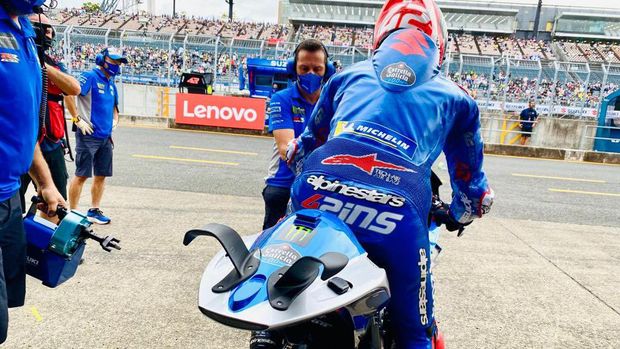 alex rins motogp suzuki ecstar motogp 2022 motogp jepang winglet aerodinamis suzuki