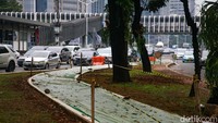 Pemprov DKI Jakarta memastikan proyek ini tidak menggunakan APBD, melainkan kewajiban pengembang melalui Surat Persetujuan Penunjukan Penggunaan Lokasi atau lahan (SP3L).