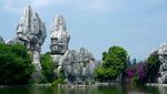 Eksotika Hutan Batu di Dataran China yang Memukau