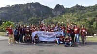 Foto bersama digelar pada setiap trip yang dikunjungi. 