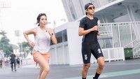 Gisel begitu bersemangat saat lari di GBK. Foto: Instagram Gisel
