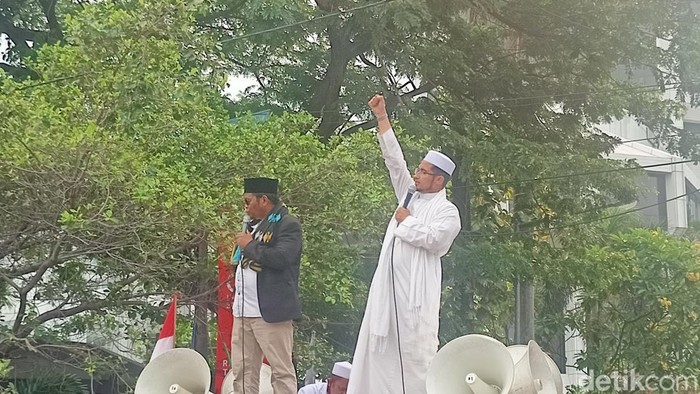 Menantu Habib Rizieq Shihab, Habib Muhammad bin Husein Alatas.