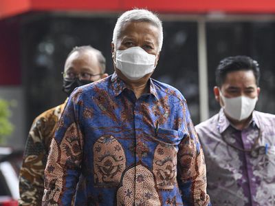 Foto-foto Hakim Agung Sudrajad Dimyati Saat Tiba di KPK