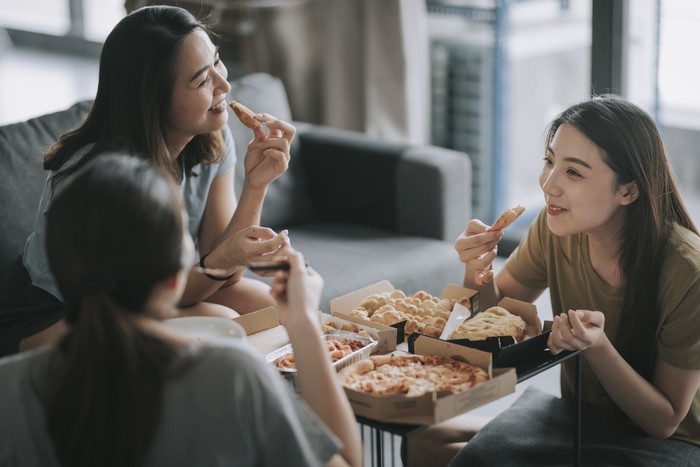 Ibu marah disuruh bayar makanan