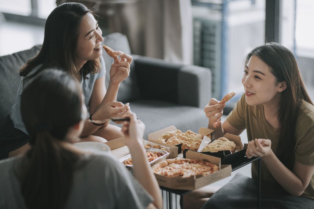 Ibu marah disuruh bayar makanan
