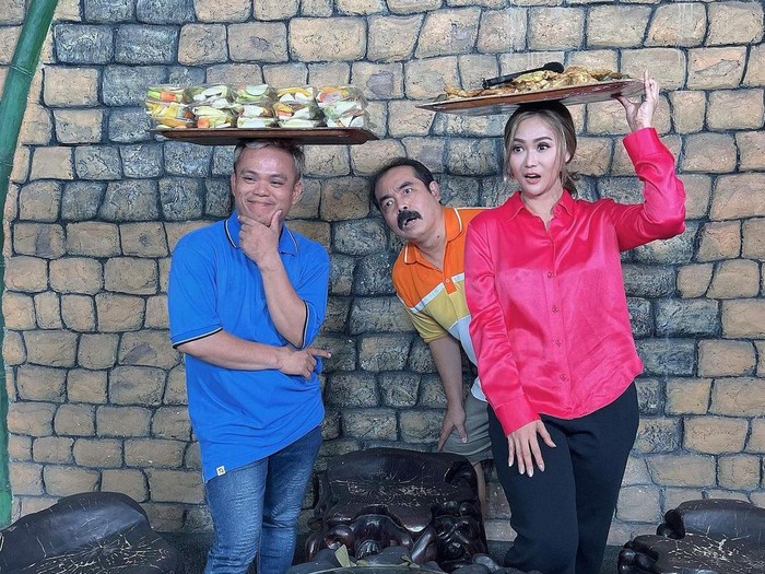 Inul Daratista dan Adam Suseno