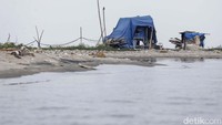 Kepala Dinas Cipta Karya, Pertahanan dan Tata Ruang DKI Jakarta Heru Hermawanto mengakui pihaknya mengutamakan Pulau G menjadi kawasan permukiman.