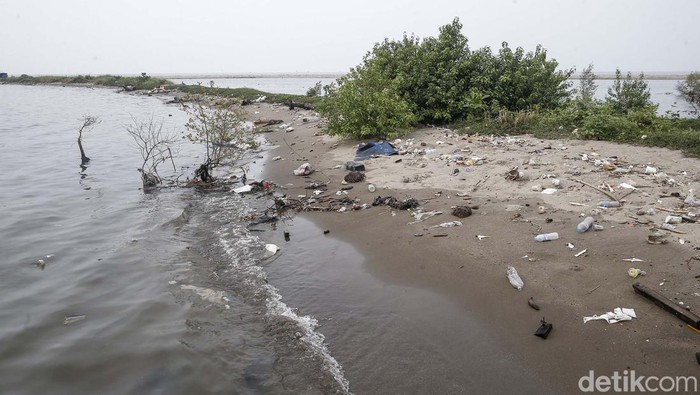 Kondisi Terkini Pulau G yang Ditetapkan Anies Jadi Pemukiman Kawasan reklamasi Pulau G ditetapkan sebagai zona ambang oleh Gubernur DKI Jakarta Anies Baswedan. Nantinya, Pulau G akan diarahkan menjadi kawasan permukiman.
