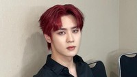 Tidak sedikit fans yang mengomentari warna rambut baru Kun WayV ini. (Foto: dok. Instagram @kun11xd) 
