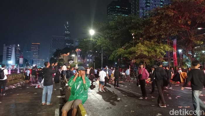 Massa aksi 2309 di Patung Kuda bubarkan diri