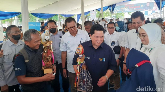 Menteri Badan Usaha Milik Negera (BUMN) Erick Thohir saat berkunjung ke Purwakarta.