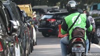 District Head Gojek Kota Bandung Faris Priyanto mengatakan, pihaknya percaya dengan kemampuan teknologi yang dimiliki untuk menyediakan lapangan pekerjaan, akses terhadap sumber nafkah yang adil buat semua masyarakat termasuk disabilitas.
