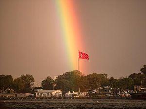 Apakah Pelangi Memiliki Ujung? Ini Faktanya