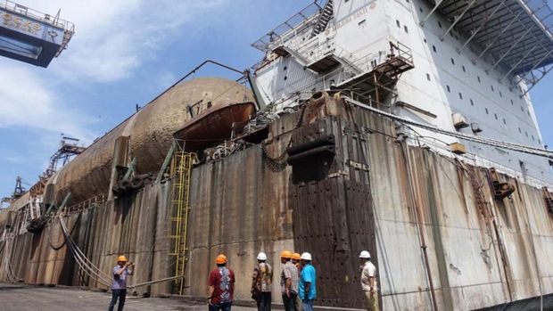 Penjualan Barang Milik Negara (BMN) berupa Kapal Floating Storage Offloading (FSO) Ardjuna Sakti telah disetujui DPR. Begini penampakan kapal angkut Migas raksasa itu.