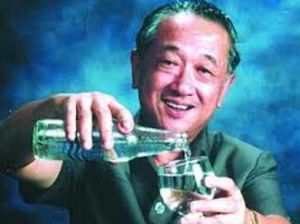 Ini Sosok Pencipta Aqua, Eks Karyawan Pertamina yang Sempat Dianggap Gila