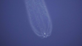 ISS merupakan stasiun luar angkasa terbesar saat ini yang berada di orbit rendah Bumi. (AP Photo/Dmitri Lovetsky)