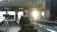 Hong Kong akan menghapus kebijakan wajib karantina hotel Covid-19 untuk semua kedatangan mulai 26 September 2022, lebih dari 2,5 tahun setelah pertama kali diterapkan. Langkah ini telah lama ditunggu-tunggu bagi banyak penduduk dan bisnis di pusat keuangan tersebut.