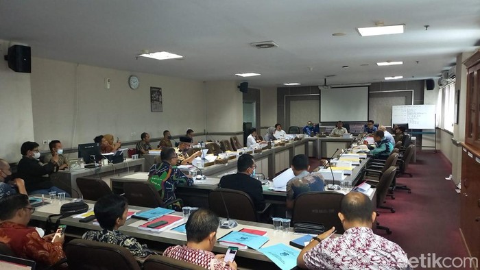 Suasana rapat di Komisi E DPRD Sulsel
