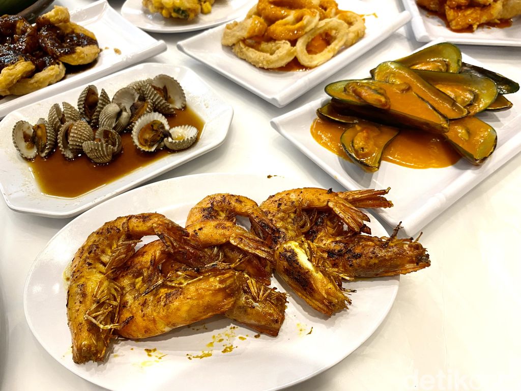 Tepian Rasa Live Seafood baru buka di Alam Sutera.