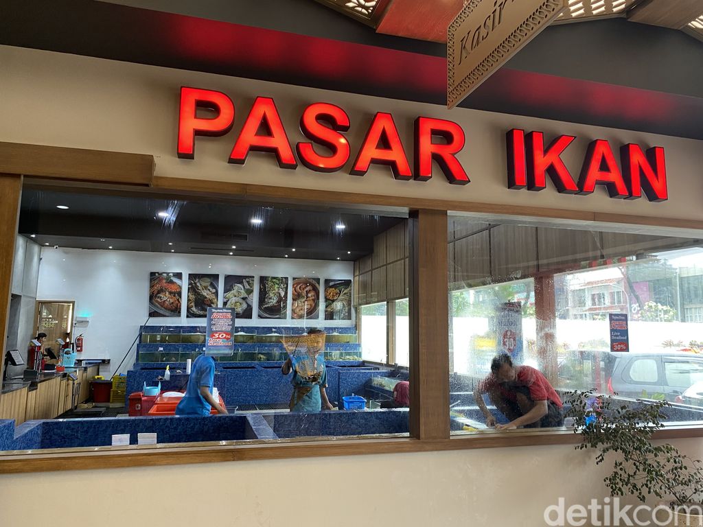 Tepian Rasa Live Seafood baru buka di Alam Sutera.