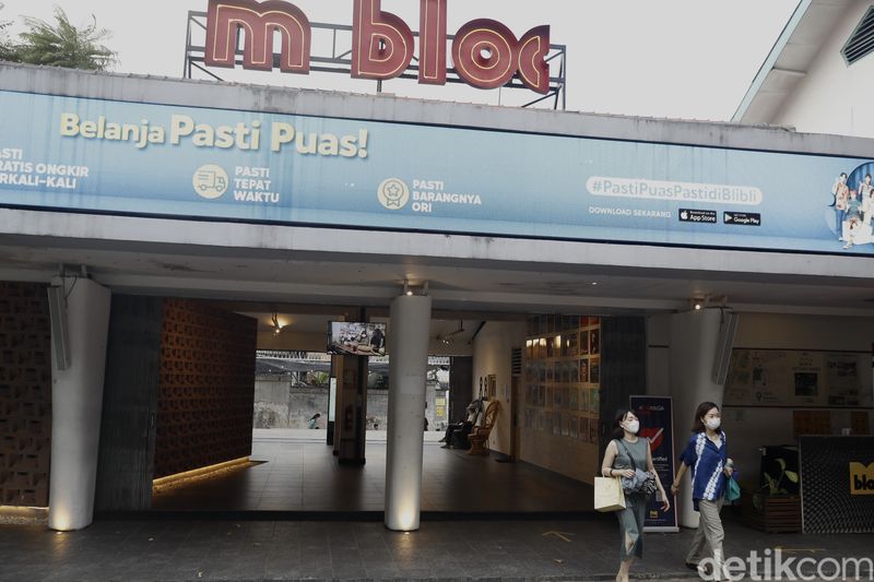 Suasana berwisata di Mbloc Space.