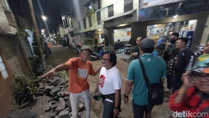 Wisata malam Dolly