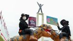 Wow! Ada Dinosaurus Demo Krisis Iklim di Jakarta