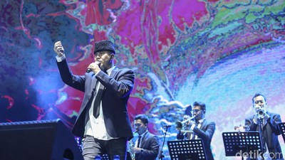 Orkestrasi Ahmad Dhani