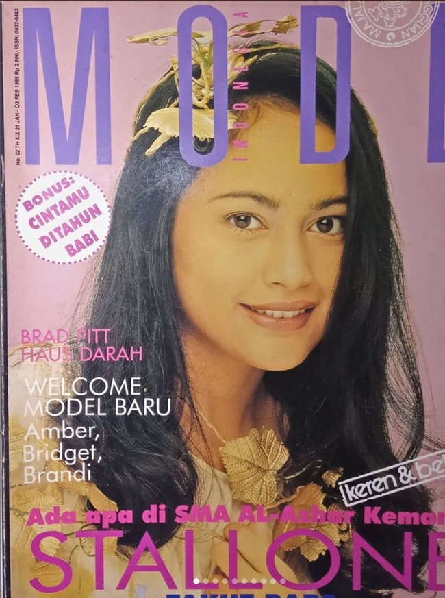 Presenter kenamaan Sarah Sechan jadi model sampul majalah MODE pada 1995. Foto: Instagram/@juma0803