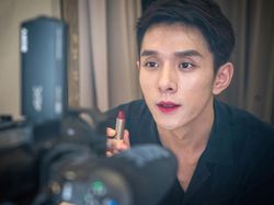 Ini Influencer Pria Paling Digilai di China, Jual Lipstik Laku Keras
