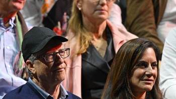 Bill Gates kabarnya sudah punya pacar pasca perceraiannya dengan Melinda Gates. Namanya adalah Paul Hurd. Foto: AFP via Getty Images/GLYN KIRK