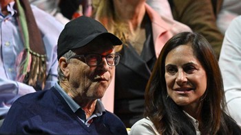 Menurut sumber, sang pendiri Microsoft dan Hurd sudah diketahui cukup lama punya hubungan asmara. Namun sejauh ini, Hurd belum bertemu dengan anak-anak Bill Gates. Foto: AFP via Getty Images/GLYN KIRK
