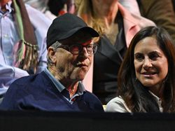 Kemesraan Bill Gates dan Pacarnya yang Kaya dan Dermawan