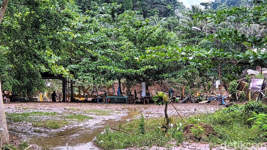 Penampakan Pascabanjir Luapan Sungai Cikaso Sukabumi