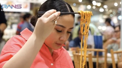 Mencicipi Mee Pok Legendaris di Singapura Langganan Nagita Slavina