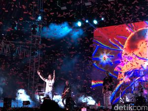 NOAH Nostalgia Bawakan Hits Peterpan di We The Fest