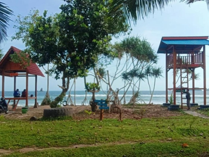 pantai banyuwangi bersolek