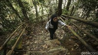 Jaman dahulu ada pertempuran besar antara panglima perang yang melawan ular raksasa. Dalam pertempuran tersebut, sang panglima berhasil menang kemudian memotong ular raksasa menjadi beberapa bagian.  