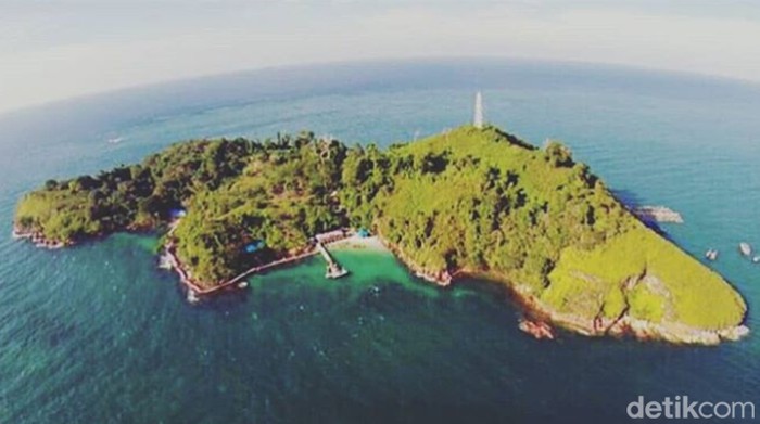 Pesona wisata pulau di Sumut.