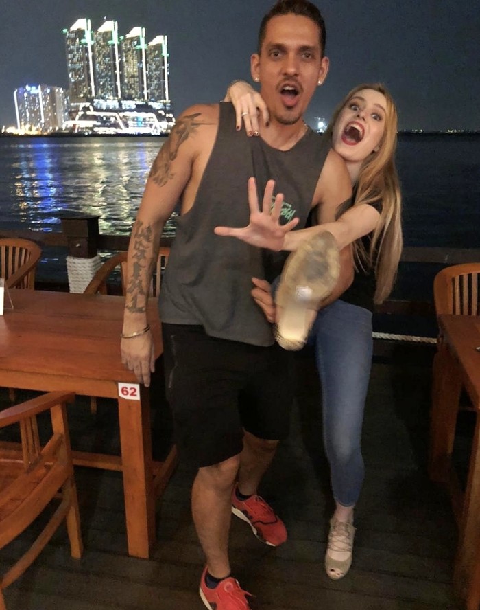 Robby Shine dan Nastasya Kompak Kulineran Bareng, 10 Foto Ini Buktinya Robby Shine dan Nastasya Kompak Kulineran Bareng, 10 Foto Ini Buktinya