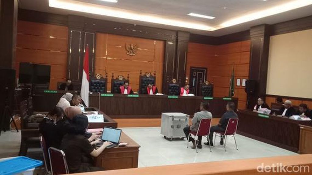 Sidang Korupsi KONI Padang, Terdakwa Ajukan Gubernur Mahyeldi jadi Saksi