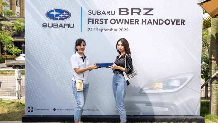 Subaru Indonesia menyelenggarakan acara bertajuk SUBARU BRZ FIRST OWNER HANDOVER, yang bertujuan untuk merayakan serah-terima perdana unit the all-new Subaru BRZ kepada 8 perwakilan pelanggan pertama di Indonesia, Sabtu (24/9/2022).